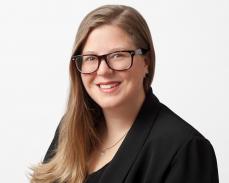 Fleur Knowsley Headshot 1